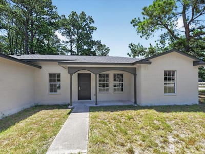 Primary bedroom at 258 Pine View LOOP - 4 bed 2 bath home