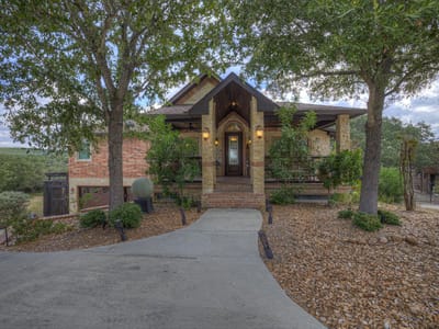 Property photo 4 at 259 Oak Hideaway DR - 4 bed 4 bath home