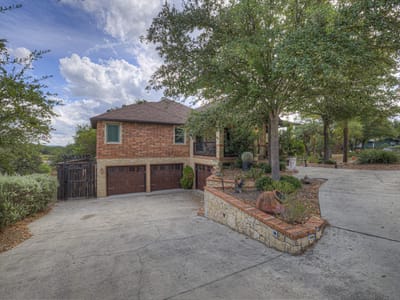 Property photo 5 at 259 Oak Hideaway DR - 4 bed 4 bath home