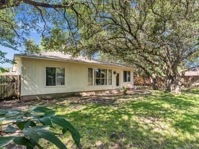 Property photo 2 at 2600 N Walker DR - 3 bed 2 bath home