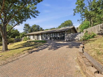 Property photo 4 at 2600 Oakhaven DR - 3 bed 2 bath home