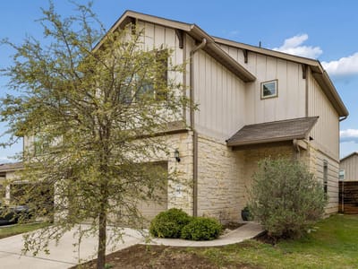 Living area at 2601 Chandler Creek Blvd Unit #18 - 3 bed 2 bath home