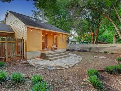 Photo 2 of 38 at 2601 Del Curto RD Unit #106 - 2 bed 2 bath home