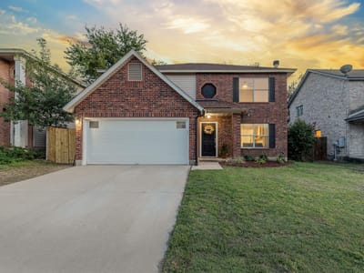 Photo 3 of 37 at 2602 Andres WAY - 3 bed 2 bath home