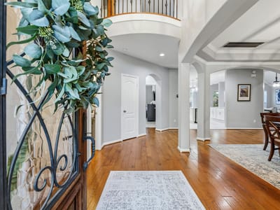Living area at 2603 Farleigh LN - 5 bed 4 bath home