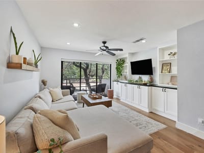 Property photo 4 at 2605 Enfield RD Unit #221 - 2 bed 2 bath home