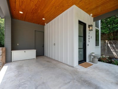 Living area at 2605 S 2nd ST Unit #2 - 3 bed 3 bath home