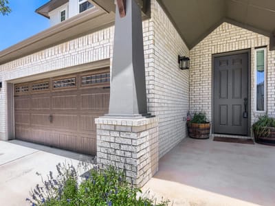 Living area at 2605 Sam Bass RD Unit #3 - 3 bed 2 bath home
