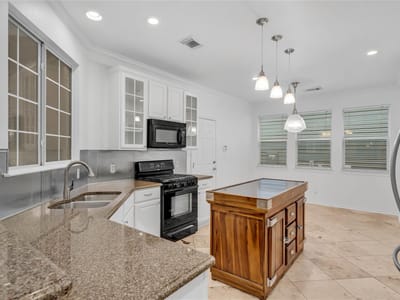 Property photo 5 at 2606 Kinney Oaks CT - 3 bed 2 bath home