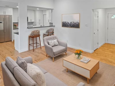 Living area at 2609 Carlow DR - 4 bed 2 bath home