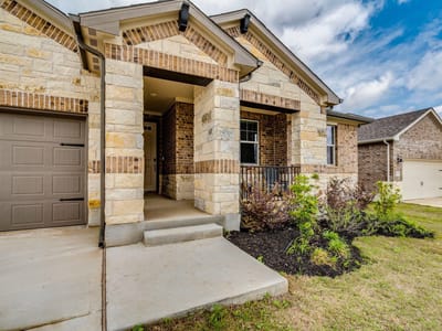 Living area at 261 Cathedral Mountain DR - 4 bed 3 bath home