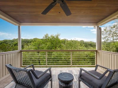 Living area at 2615 Deerfoot TRL - 3 bed 2 bath home