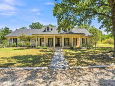 Property photo 2 at 262 E Ridgewood RD - 4 bed 2 bath home