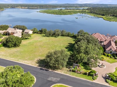 Property photo 3 at 26212 Countryside DR - Ranch Sec 08, Spicewood, TX