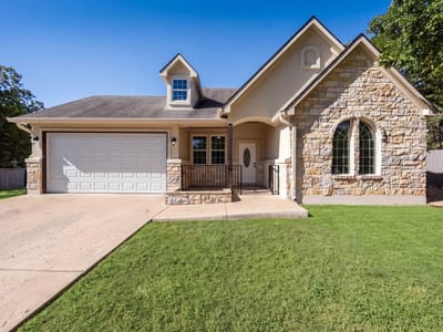 Property photo 3 at 263 Indian Oak DR - 3 bed 2 bath home