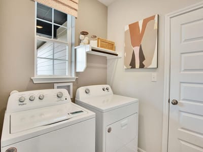 Property photo 2 at 265 Firefox WAY - 3 bed 2 bath home