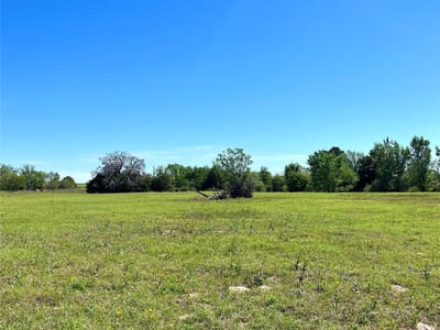 Primary bedroom at 2654 County Road 329 - A172, Lincoln, TX
