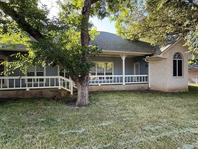 Property photo 2 at 266 Quail ST - 4 bed 2 bath home