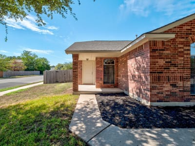 Photo 4 of 34 at 2666 Bradley LN - 3 bed 2 bath home