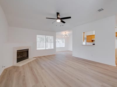 Photo 5 of 34 at 2666 Bradley LN - 3 bed 2 bath home