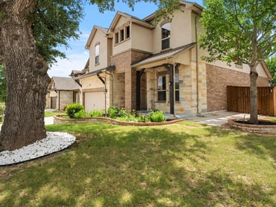 Primary bedroom at 267 Fort Cobb WAY - 4 bed 2 bath home