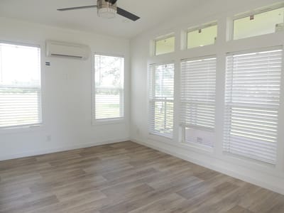 Kitchen at 267 Linam LN - 1 bed 1 bath home