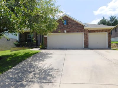 Property photo 2 at 2670 Ravenwood Dr - 4 bed 3 bath home
