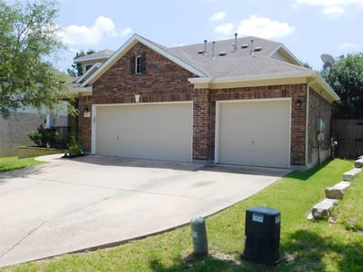 Property photo 3 at 2670 Ravenwood Dr - 4 bed 3 bath home