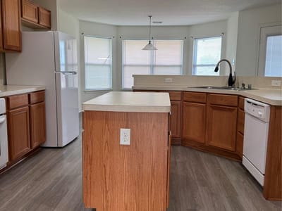 Living area at 268 Chisholm TRL - 4 bed 3 bath home