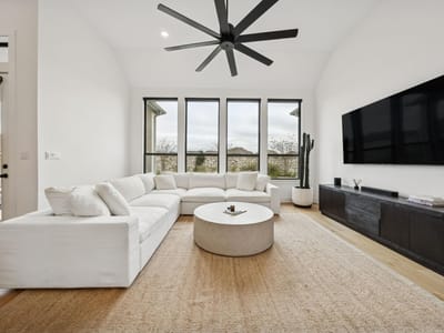 Living area at 269 Iron Creek WAY - 4 bed 4 bath home