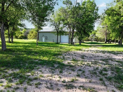 Photo 4 of 28 at 26921 Fm-2670 - 1 bed 1 bath home