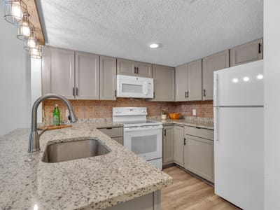 Kitchen at 27 Marina CIR - 3 bed 2 bath home