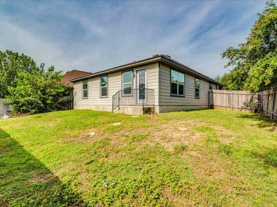 Property photo 3 at 270 Cushman DR - 3 bed 2 bath home