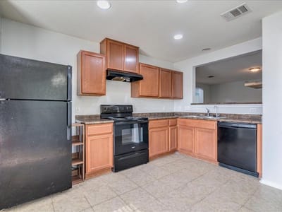 Property photo 4 at 270 Cushman DR - 3 bed 2 bath home