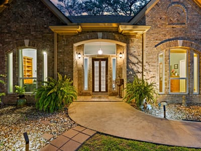 Property photo 4 at 2700 Pearce RD - 4 bed 2 bath home
