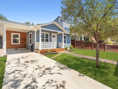 Property photo 2 at 2702 Crest Ave Unit #1 - 3 bed 2 bath home