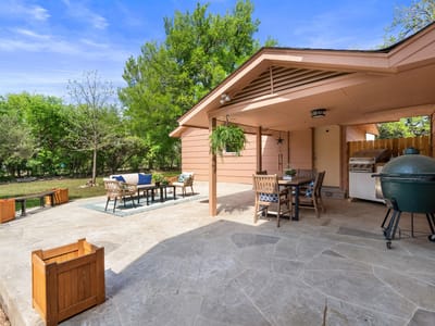 Living area at 2702 Double Tree St - 4 bed 2 bath home