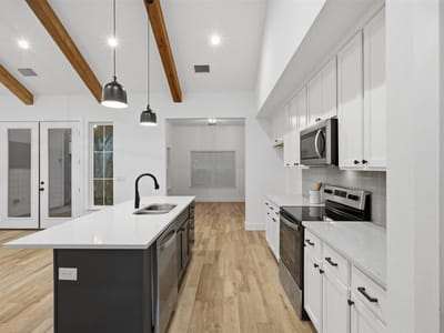 Photo 5 of 40 at 2703 Wilson Ave - 4 bed 2 bath home