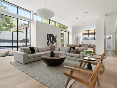 Living area at 2704 Mountain Laurel DR - 5 bed 5 bath home