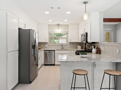 Property photo 5 at 2705 Harrowden DR - 4 bed 2 bath home