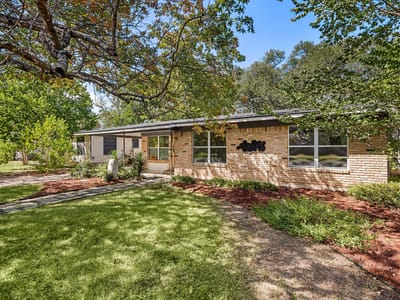 Property photo 3 at 2706 Geraghty Ave - 2 bed 2 bath home