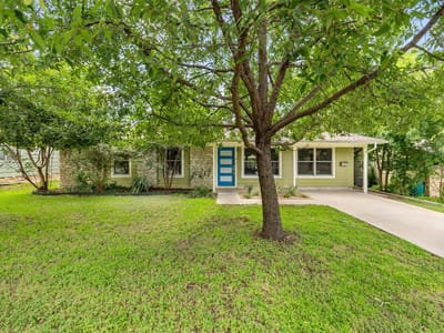 Photo 2 of 40 at 2706 Nottingham LN - 3 bed 2 bath home