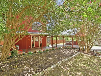 Living area at 2706 Palomino DR - 5 bed 3 bath home