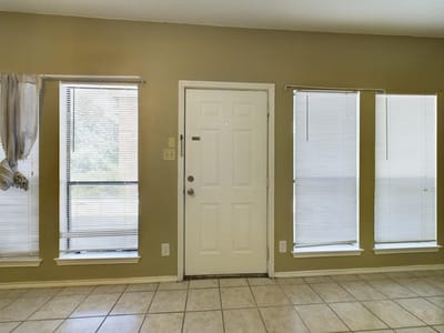 Living area at 2706 Salado St Unit #206 - 2 bed 2 bath home