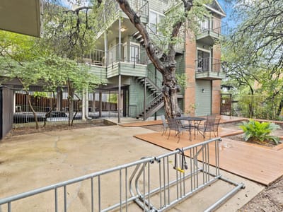 Primary bedroom at 2706 SALADO St Unit #210 - 2 bed 2 bath home