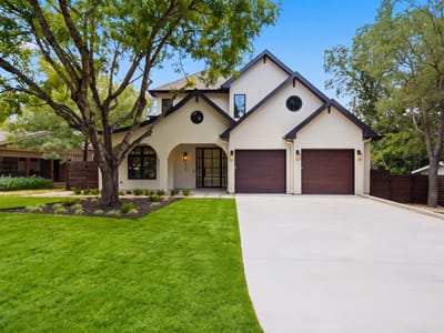 Property photo 2 at 2707 White Horse TRL - 6 bed 5 bath home