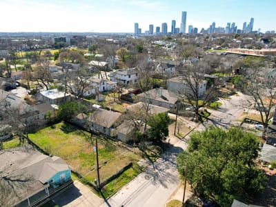 Primary bedroom at 2707 Zaragosa St - Jones I P, Austin, TX