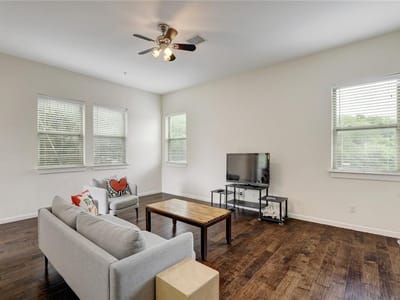 Property photo 3 at 2708 San Pedro ST Unit #301 - 3 bed 2 bath home