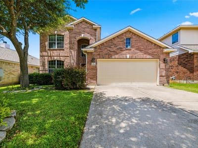 Living area at 2709 Saddle Blanket PL - 4 bed 2 bath home