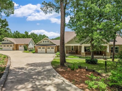 Living area at 271 Tall Forest DR - 3 bed 2 bath home